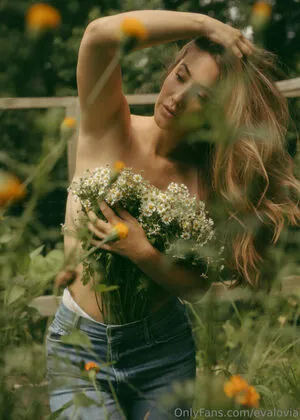 Evalovia OnlyFans Leaked Free Thumbnail Picture - #euGaRQhAw7