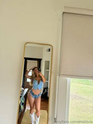 Evalovia OnlyFans Leaked Free Thumbnail Picture - #psfyIvo8OZ