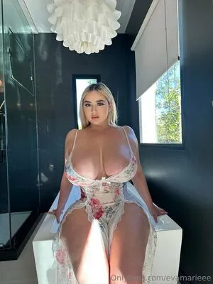 Evamarieee OnlyFans Leaked Free Thumbnail Picture - #ZLcOWisWmm