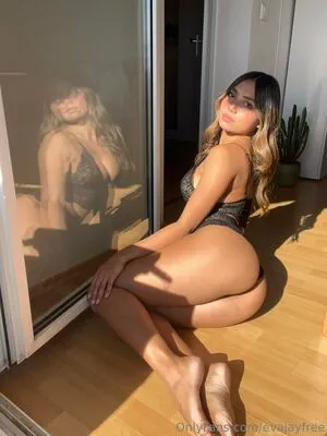 Evanextdoor OnlyFans Leaked Free Thumbnail Picture - #KIdfatbX35