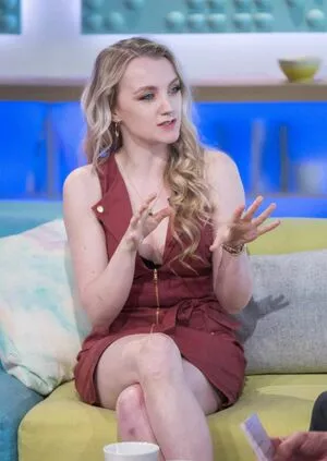 Evanna Lynch OnlyFans Leaked Free Thumbnail Picture - #4xFRIhhLBR