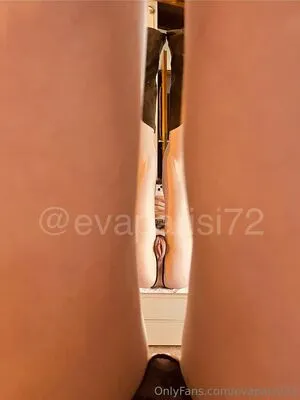 Evaparisi72 OnlyFans Leaked Free Thumbnail Picture - #2OiTrUzxXI
