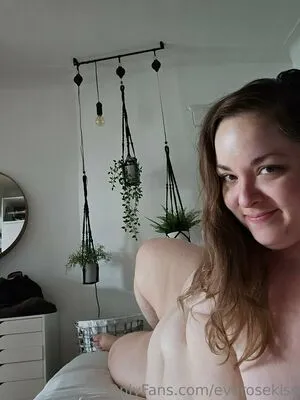 Evarosekiss OnlyFans Leaked Free Thumbnail Picture - #waT3GKjenz
