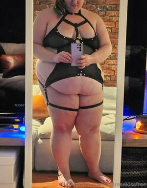 Evarosekissfree OnlyFans Leaked Free Thumbnail Picture - #0Fl9pBlzqO