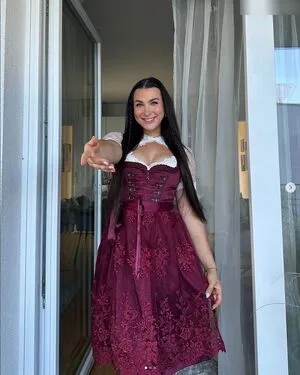 Evasaischegg OnlyFans Leaked Free Thumbnail Picture - #q1qUdSQ0do
