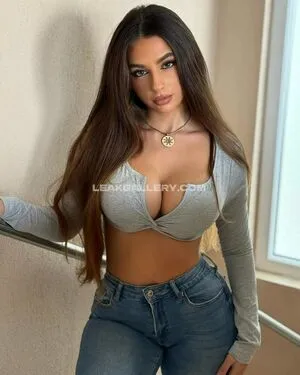 Evasavagiou OnlyFans Leaked Free Thumbnail Picture - #nR7CpLfphA