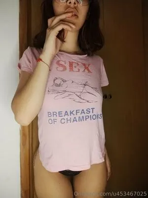 Evasilente OnlyFans Leaked Free Thumbnail Picture - #fibqb5sbeU
