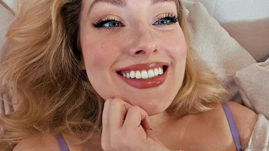 Evasindlerova OnlyFans Leaked Free Thumbnail Picture - #Zkek5P02m1