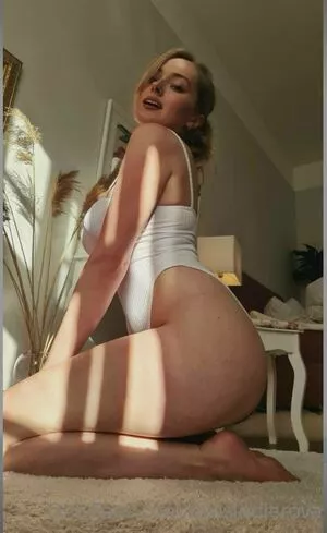 Evasindlerova OnlyFans Leaked Free Thumbnail Picture - #T53QD2c32a