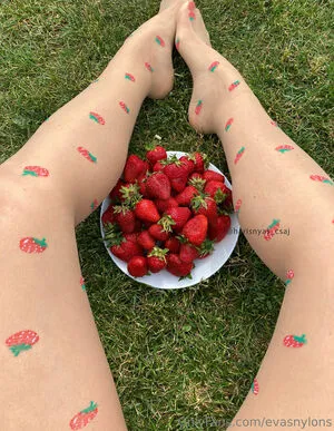 Evasnylons OnlyFans Leaked Free Thumbnail Picture - #nTOz2iqzL5
