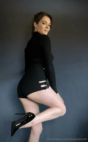 Evavenom OnlyFans Leaked Free Thumbnail Picture - #6bzYu0dv7h