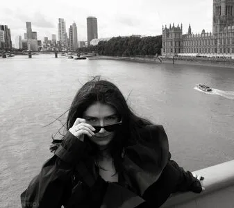 Eve Hewson OnlyFans Leaked Free Thumbnail Picture - #MAmbkW8Im3