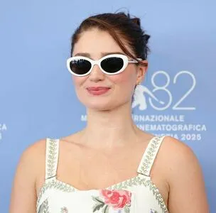 Eve Hewson OnlyFans Leaked Free Thumbnail Picture - #MldmxkdAj9