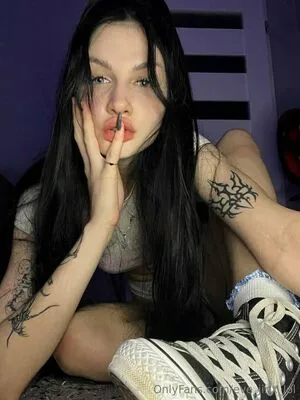 Eve In Wonderland OnlyFans Leaked Free Thumbnail Picture - #I2UnriYNvZ