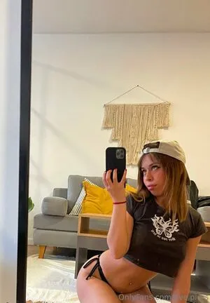 Eve Piers OnlyFans Leaked Free Thumbnail Picture - #DmRou0UEP0