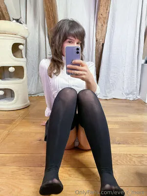 Eve R Moon OnlyFans Leaked Free Thumbnail Picture - #EjM9vPH4wo