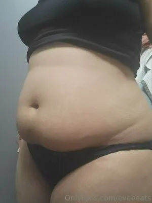Eveeeats OnlyFans Leaked Free Thumbnail Picture - #Z1dhAcRery