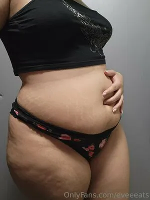 Eveeeats OnlyFans Leaked Free Thumbnail Picture - #bxlW9d7pVg