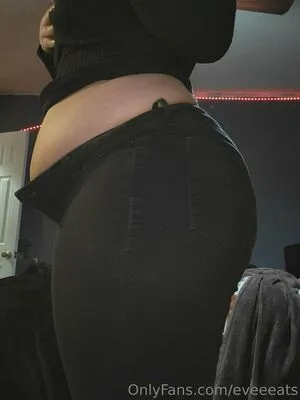 Eveeeats OnlyFans Leaked Free Thumbnail Picture - #tbKhOlZSIl