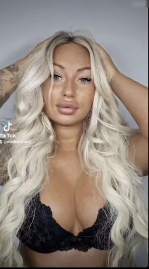 Evelin Kozma OnlyFans Leaked Free Thumbnail Picture - #kJJ0Q6g5SC