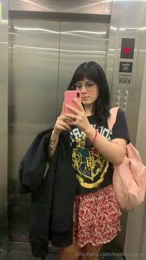 Evelinsweet OnlyFans Leaked Free Thumbnail Picture - #1DoHhFSR41