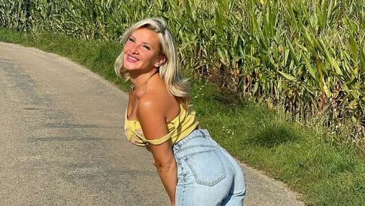 Evelyn Burdecki OnlyFans Leaked Free Thumbnail Picture - #6KDsc6aDU5