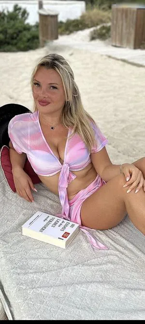 Evelyn Burdecki OnlyFans Leaked Free Thumbnail Picture - #TYpDeD8B4U