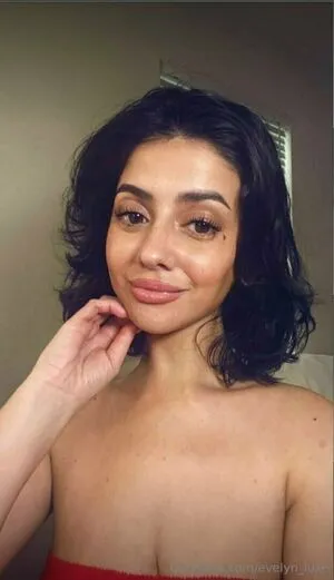 Evelyn Luxe OnlyFans Leaked Free Thumbnail Picture - #YgSQrmb5ZB