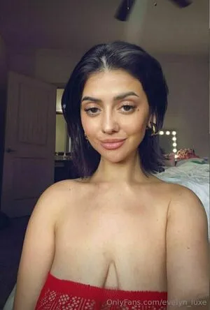 Evelyn Luxe OnlyFans Leaked Free Thumbnail Picture - #epJlLIp7Yv