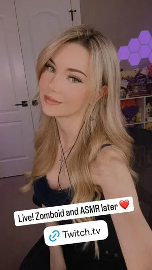 Evelynaradia OnlyFans Leaked Free Thumbnail Picture - #Y3zAV4DP4Z