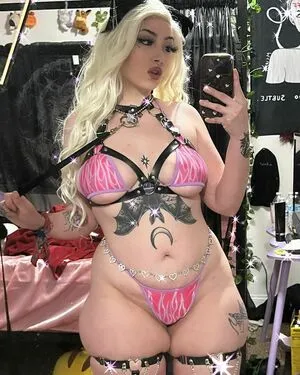 Evelynblaze OnlyFans Leaked Free Thumbnail Picture - #MX4RScN70g
