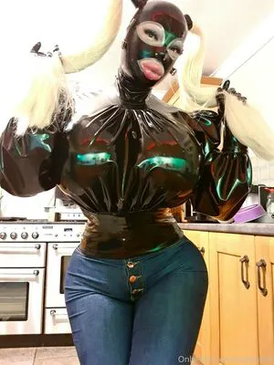 Evelyndoll OnlyFans Leaked Free Thumbnail Picture - #B7odDU8Wu2