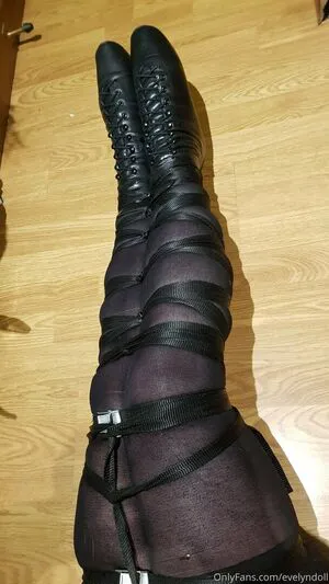 Evelyndoll OnlyFans Leaked Free Thumbnail Picture - #DNFeVDOegV