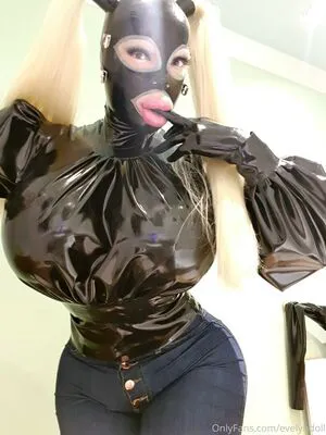 Evelyndoll OnlyFans Leaked Free Thumbnail Picture - #ek9zmb6xf3
