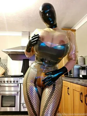 Evelyndoll OnlyFans Leaked Free Thumbnail Picture - #kchE8frxXx