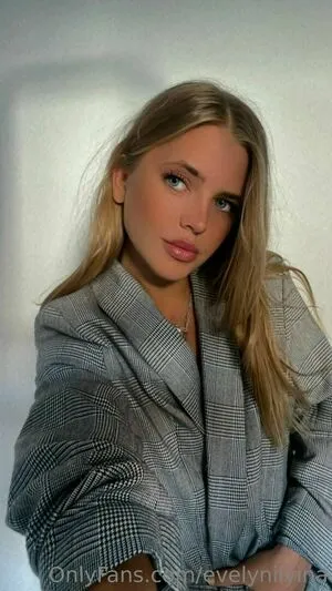 Evelynilyina OnlyFans Leaked Free Thumbnail Picture - #UrRz8E9biB