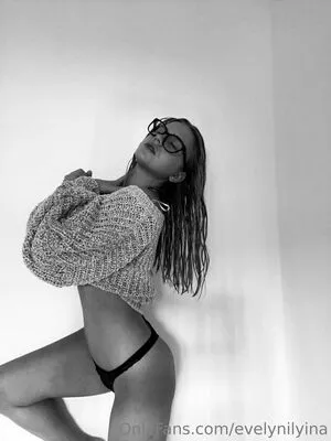Evelynilyina OnlyFans Leaked Free Thumbnail Picture - #XXgIfw5D28