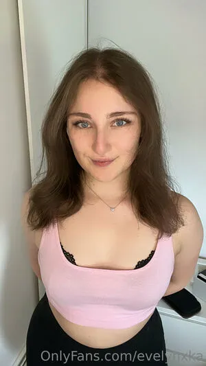 Evelynxka OnlyFans Leaked Free Thumbnail Picture - #7Jjn7VDbrJ