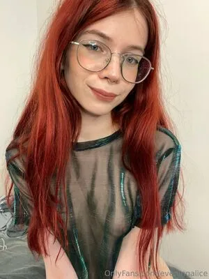 Eveningalice OnlyFans Leaked Free Thumbnail Picture - #1TlMhZsvjT