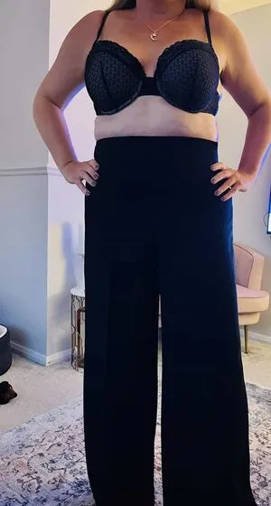 Everyday Housewife OnlyFans Leaked Free Thumbnail Picture - #m0mENU6gPY