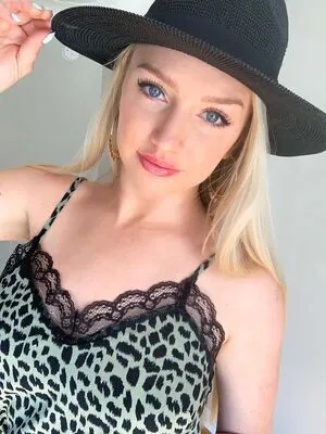 Evie Summers OnlyFans Leaked Free Thumbnail Picture - #7dTm4dB8Yw