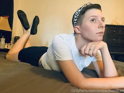 Evieauburnfree OnlyFans Leaked Free Thumbnail Picture - #bJszF5Afoz