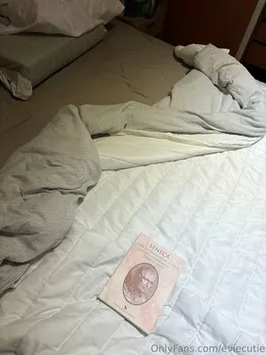 Eviecutie OnlyFans Leaked Free Thumbnail Picture - #cryThNpeLP