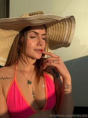 Eviecutie OnlyFans Leaked Free Thumbnail Picture - #jyMiVfut2n