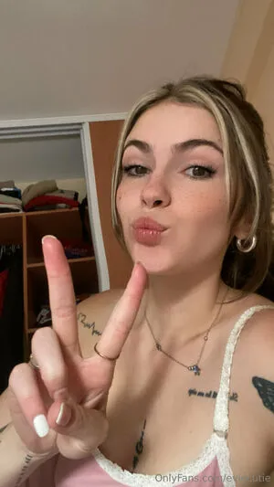Eviecutie OnlyFans Leaked Free Thumbnail Picture - #tSPYKjj2sD