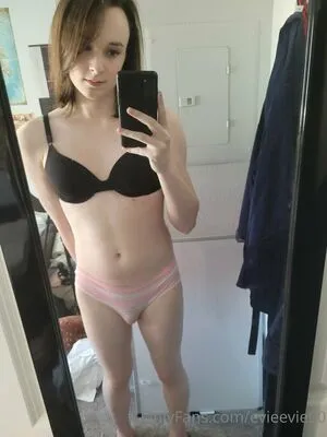 Evieevie00 OnlyFans Leaked Free Thumbnail Picture - #ccdO7LqmCr