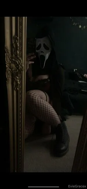 Eviegracex OnlyFans Leaked Free Thumbnail Picture - #7KgLLcF9yr