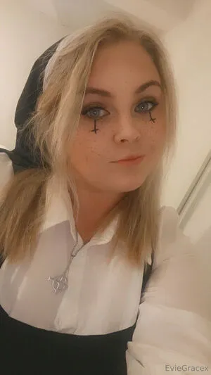 Eviegracex OnlyFans Leaked Free Thumbnail Picture - #hATQgCDYZE