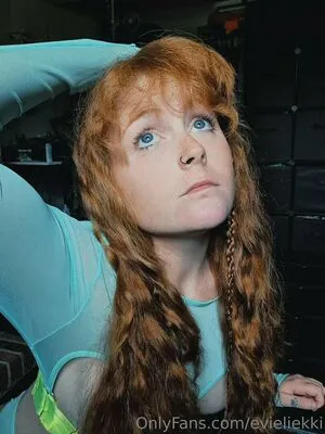 Evieliekki OnlyFans Leaked Free Thumbnail Picture - #dnLozm7Nw0