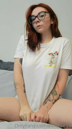 Evierae18 OnlyFans Leaked Free Thumbnail Picture - #ahjPh8Cikv
